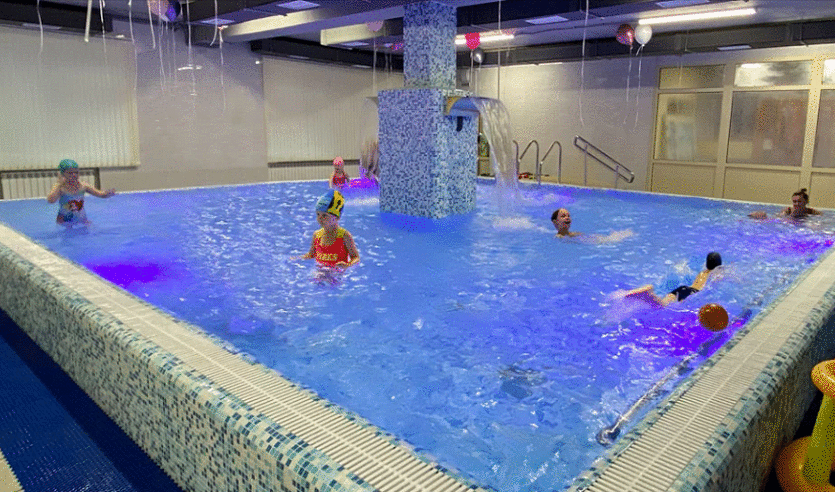 Детский бассейн