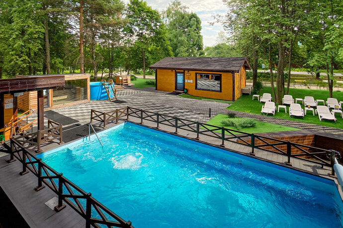 Зона джакузи с русской парной